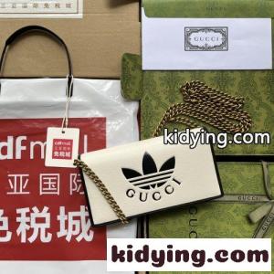 グッチ コピー バッグ コピー 人気 レディース コピー adidas x gucci コピー ロゴ ウォレット チェーンバックkid26DeOXri