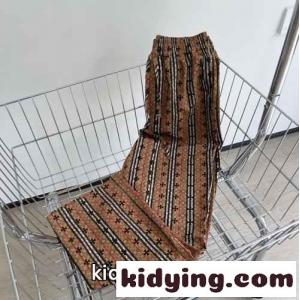 春夏 クロムハーツ コピーブランド パンツ コピー ロングパンツ 快適 レディース 高級感 ロゴ 総柄 プリントkid26OXn0Hj