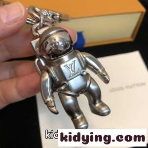 人気 おしゃれ ルイヴィトン スーパーコピー キーホルダー コピー 宇宙飛行士 上品 キーリング バッグチャーム MP2213kid26L59fiy