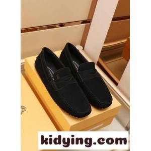 滑り止め 定番 人気 オシャレ 歩きやすい トッズ ローファー コピー メンズジューズ 靴 モカシン カジュアル ブラックkid26iC0jKj