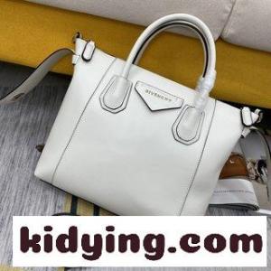 ​フランスgivenchy ブランド コピージバンヒ Antigona10周年を祝うために  2026最新Antigona Soft ジバンシー ブランド コピー バッグ レディースコピーkid26aOb8Hj