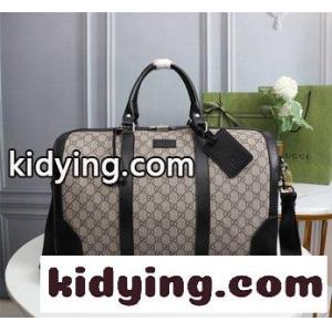 ​gucci コピーの最新の旅行袋は質感が非常に柔らかく 柔らかいGG supreme コピー高級人工帆布で作られています GG x supreme コピー バッグコピーkid26WL1ziq