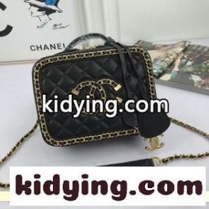 シャネル コピー カメラバッグ 人気 コピー chanel コピーシャネル コピー米白 真皮 チェーン 編み物 角型カメラバッグkid26zaGjWz