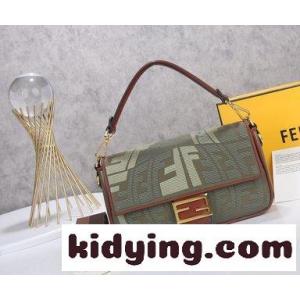 フェンディ スーパーコピー バッグ 流行りコピー fendi スーパーコピー Vertigo夏カプセル限定シリーズ 高い趣味性を持っていて 第一の感覚は元気ですkid26HreGjq