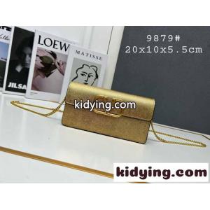Vロゴ シグネチャー チェーンウォレット ヴァレンティノ コピー バッグ コピー ゴールドkid26fO9P1z