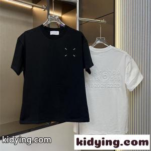 新作注目 ブラック ミニマル Maison Margiela メゾン マルジェラ スーパーコピー 刺繍 シンプル モード 半袖Tシャツkidying26Hn4P9D