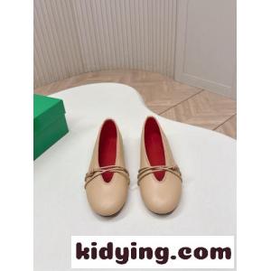 ボッテガ・ヴェネタ ローサ メリージェーン バレリーナ スーパーコピー ベージュkid2605TvmC