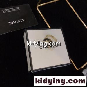 人気 洗練された シャネル コピー 指輪 偽物 CCロゴ パール リング 合わせやすいkid26u8zimy