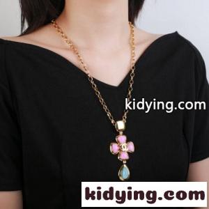 注目される スタイリッシュ シャネル コピー ネックレス コピー アクセサリーkid26ryKzeC