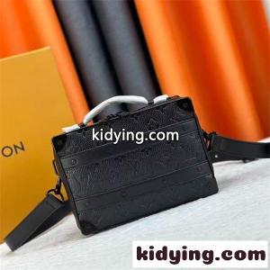 ルイヴィトン スーパーコピー コピー ボックス型 クロスボディバッグ メンズ タフデザイン LOUIS vuitton スーパーコピー 多収納 アウトドアkidying26m8D09f