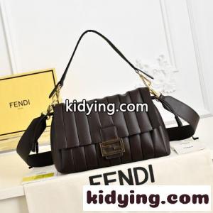 人気 洗練された フェンディ ブランド コピー バッグ 偽物 バゲット ショルダーバッグ ダークブラウンkid26bKPPXD
