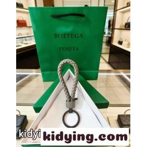 イントレチャート キーリング ボッテガ・ヴェネタ キーホルダー 偽物 グレーkid26vGH9bq