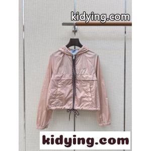 軽量 ナイロン フーデッドジャケット プラダ コピー ジャケット 偽物 ピンクkid26yuuu8f