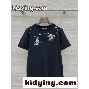 フラワー刺繍 クルーネックTシャツ ミュウミュウ スーパーコピー Tシャツ コピー ブラックkid26Ob4vGf