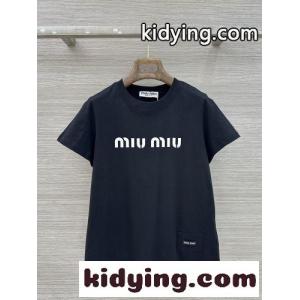 シンプル ロゴ入り コットン ミュウミュウ スーパーコピー Tシャツ コピー ブラックkid26mKPfey