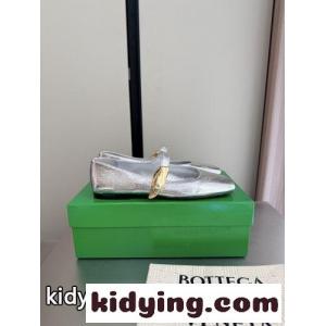 シャーロット メリージェーン バレリーナ ボッテガ・ヴェネタ パンプス コピー シルバーkid26PfOrum