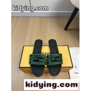 人気 カジュアル 刺繍入り バゲット スライドサンダル フェンディ コピーブランド サンダル コピーkid26K9fuae