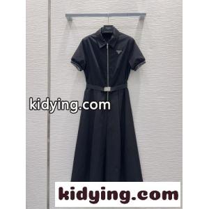 洗練された ハーフジップ シャツワンピース プラダ コピーブランド ワンピース 偽物 ブラックkid26nauGDi