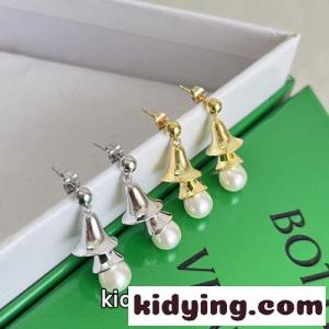 ベルモチーフ×パール スウィングピアス ボッテガ・ヴェネタ イヤリング 偽物kid26DCWb0f