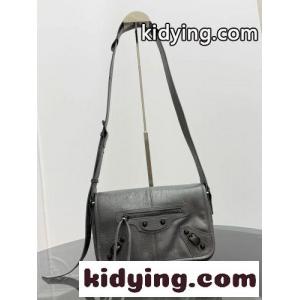 お洒落 レザー ショルダーバッグ バレンシアガ ブランド コピー バッグ 偽物 グレーkid26quyWPn