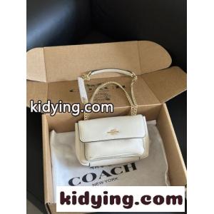 洗練された 合わせやすい レザー ショルダーバッグ コーチ コピー バッグ コピー ホワイトkid26uq4LTb