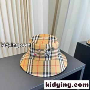 burberry コピー バーバリー コピー 2026  ヴィンテージチェックバケットハット ワッペンデザイン ユニセックス クラシックスタイルkidying26H11z0f