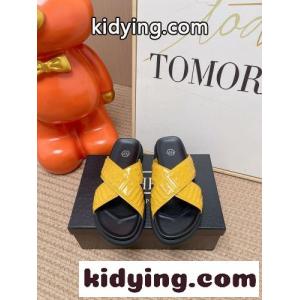 フィリッププレイン サンダル 偽物 ロゴエンボス クロスストラップ スライドサンダル イエローkid26y8LLrC
