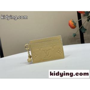 M28994 ルイ・ヴィトン スーパーコピー カードケース ポルト カルト･LV チャームkid268bS59D