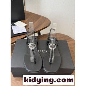 26AW グッチ ブランド コピー インターロッキングG付 ウィメンズ ソングサンダル コピー ブラックkid2681fCea