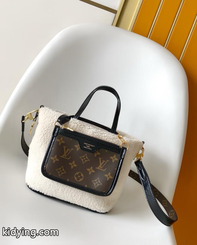 偽物 ブランド 激安LOUIS VUITTON定番人気商品 絶大な人気を誇る 特別人気感謝SALEバッグ._0_4