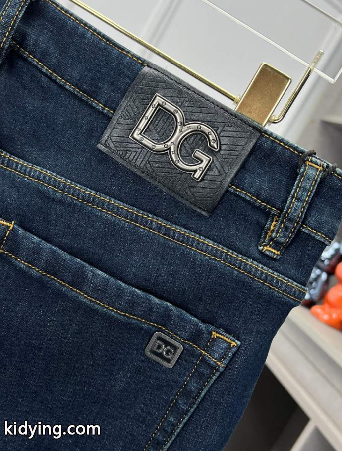 Dolce&Gabbana2026年秋冬のトレンド 超限定VIPセール 高級感 超安値&nbsp;&nbsp;&nbsp;&nbsp;パンツコピー ブランド 通販._0_5