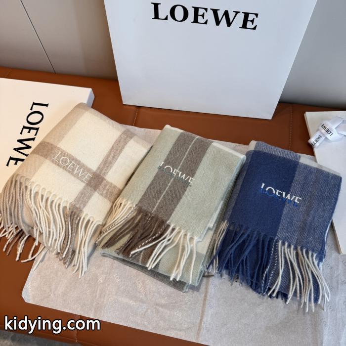 ブランド 偽物 激安Loewe最安価格に挑戦中 お得な激安セール価格 上品カジュアルな雰囲気にマフラー._0_0