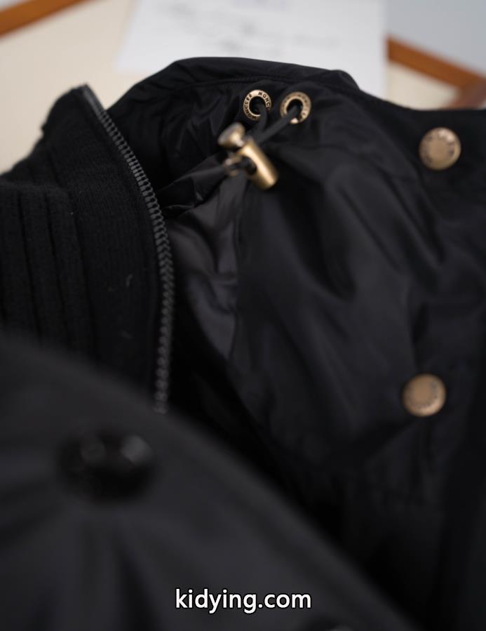 偽 ブランド 通販羽绒服モンクレール今季トレンド 著名人から愛される 冬らしく爽やかな印象._1_2