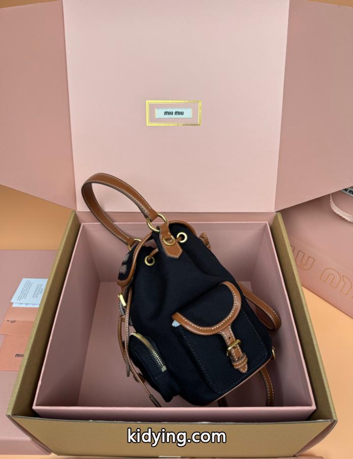 MiuMiu肌触りの気持ちい〜  お勧め これで完璧コピー ブランドバッグ._1_3
