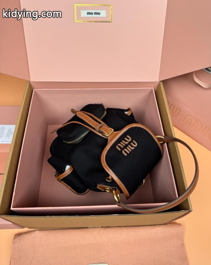 MiuMiu肌触りの気持ちい〜  お勧め これで完璧コピー ブランドバッグ._1_5