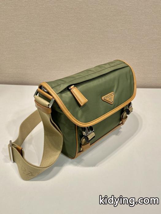 バッグブランド スーパー コピー圧倒的人気新着 高級感がアップ 今年らしい新しい人気色プラダ.._0_1