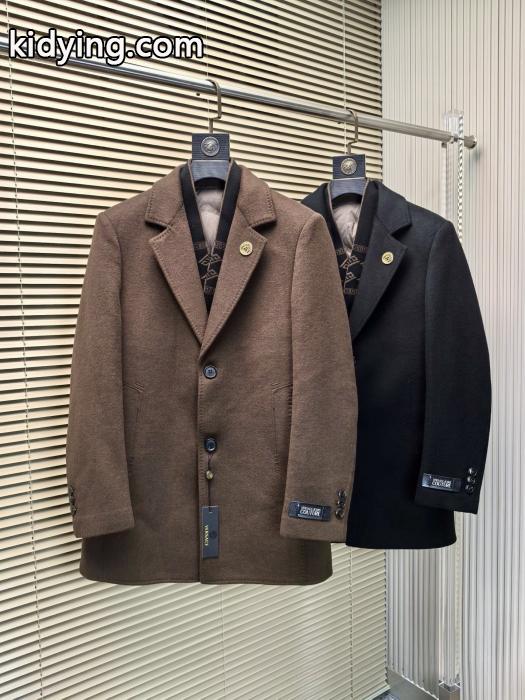 ブランド コピー 販売 ファッション通販 安い 手に入れたい この冬絶対欲しいVERSACE&nbsp;&nbsp;&nbsp;&nbsp;ダウンジャケット.._0_0