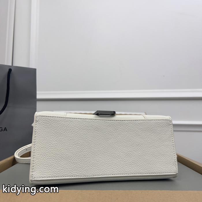 Balenciaga安い 関税送込 新秋セールアイテム 創意デザインブランド コピー 通販バック._0_3