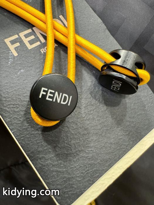 FENDIダウンジャケット偽物 ブランド ショップ最新入荷 国内配送ギフトにも 新作限定お早めに._0_3