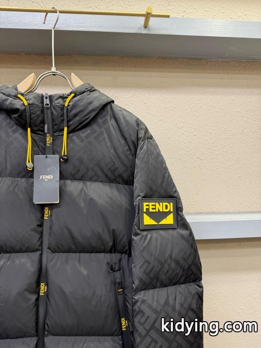 FENDIダウンジャケット偽物 ブランド ショップ最新入荷 国内配送ギフトにも 新作限定お早めに._0_5