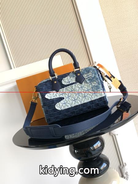 偽物 ブランド ショップLOUIS VUITTONバック通勤の定番 海外通販 秋冬間違いないアイテム._0_2