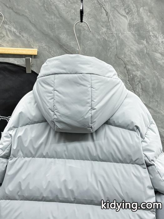 スーパー コピーPRADA抜群の雰囲気が作れる! 売り切れ間近 送料込 追跡付&nbsp;&nbsp;&nbsp;&nbsp;ダウンジャケット._0_4