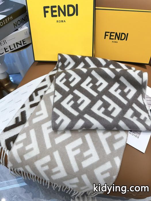 26ＡＷ美品 最短1週間 日本未発売 新作限定華やかキュートマフラーコピー ブランド 通販FENDI.._0_1