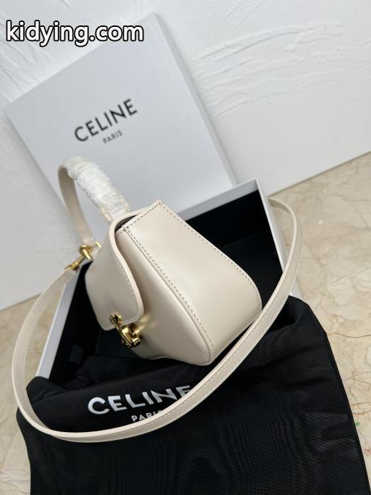 バッグ大人可愛い♪:只限用于女人的东西 発売極限状態！ 人気を誇るブランドCELINEブランド 偽物 激安._0_2
