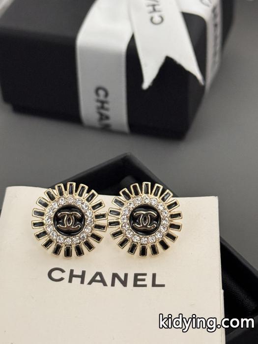 CHANELアクセサリー限定激安 2026 大人気新作登場 秋服コーデ2026年版ブランド スーパー コピー._0_0