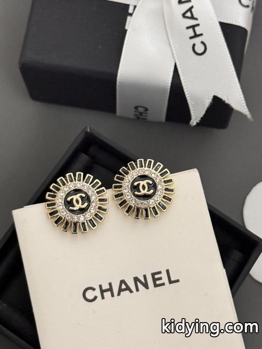 CHANELアクセサリー限定激安 2026 大人気新作登場 秋服コーデ2026年版ブランド スーパー コピー._0_1