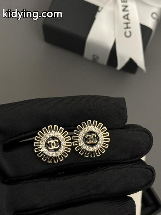 CHANELアクセサリー限定激安 2026 大人気新作登場 秋服コーデ2026年版ブランド スーパー コピー._0_3