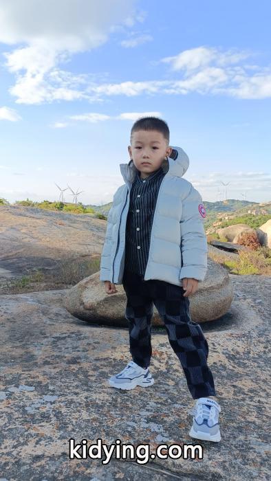ダウンジャケット新作入荷 永遠の定番 激レアアイテムブランド コピー 着払いCANADA GOOSE._0_5