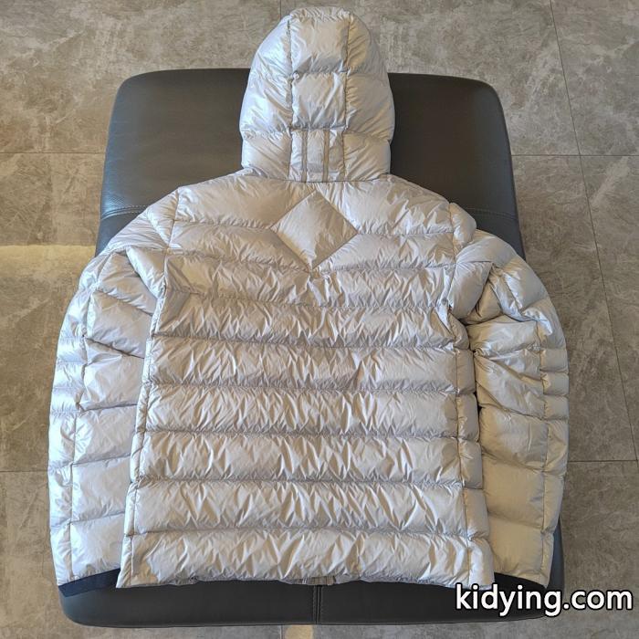 ダウンジャケット偽物 通販 サイトハイグレード カラバリ豊富 大人気再登場 CANADA GOOSE._0_3