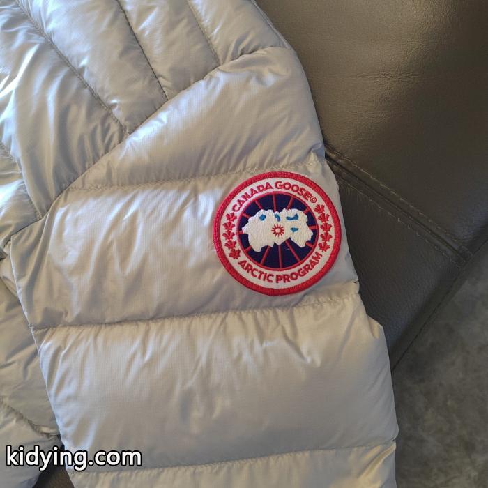 ダウンジャケット偽物 通販 サイトハイグレード カラバリ豊富 大人気再登場 CANADA GOOSE._0_4